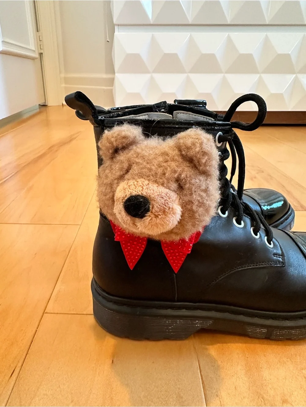 Monnalisa Teddy Bear Leather Boots, EU 36 (US Youth 4/ Women’s 5.5) Hard to Find